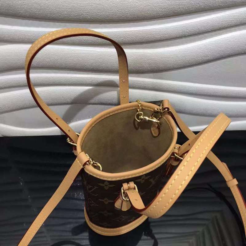 Front view of premium structured women's handbag – women's luxury accessory