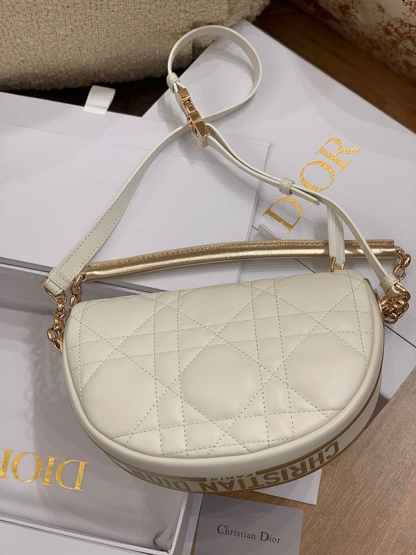Interior view of structured premium women's handbag – women's luxury handbag