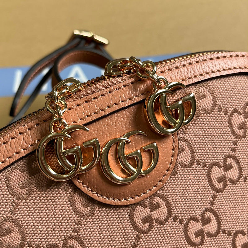 Handle and strap detail of modern polished women's handbag – women's everyday handbag