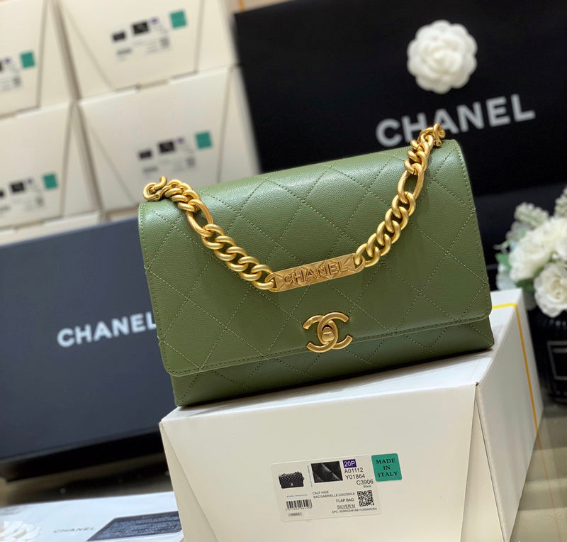  women's handbag, versatile design, view 4