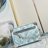  everyday bag interior and compartment view