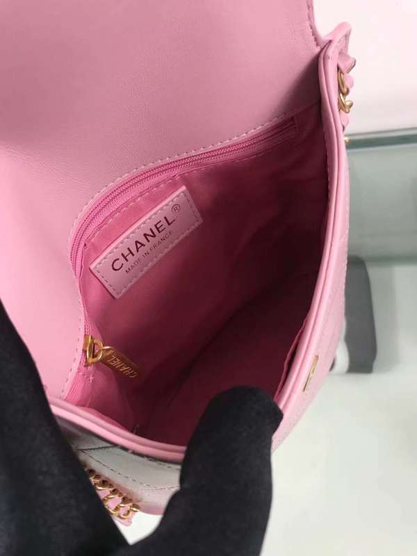 Zivas Charm Everyday Sophistication Fashion Handbag (Structured Everyday Essential) – Close-Up Detail