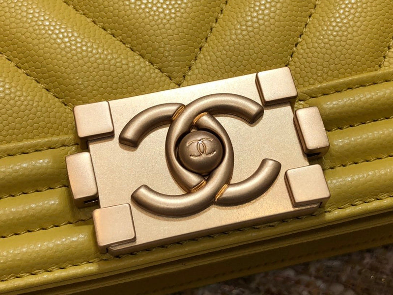  handbag, mid everyday style, image 4