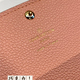  crossbody bag close-up of hardware and finish 17