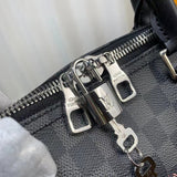Handle and strap detail of everyday-luxe statement women's handbag – women's everyday handbag