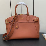  Refined tote bag front view