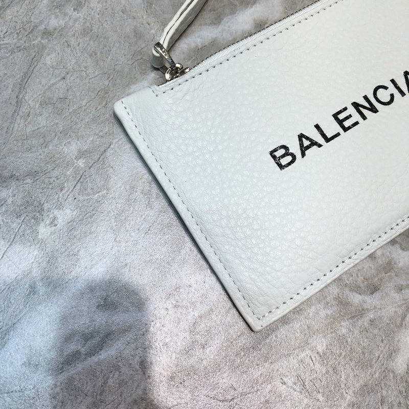 Polished Premium PU Leather Handbag - Premium Craftsmanship Detailing | Women's Everyday Carry Handbag #1006 - close-up detail shot (image 3) of designer-inspired handbag