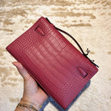  classic everyday bag detail view showing craftsmanship 14