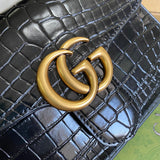 Handle and strap detail of statement elevated women's handbag – women's luxury handbag
