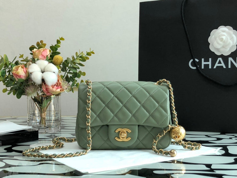 Zivas Charm Understated Luxury Designer Handbag (Timeless Wardrobe Addition) – Detail View