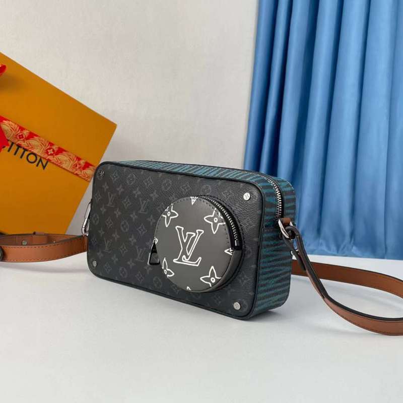 Close-up detail of elevated premium women's handbag – women's everyday handbag