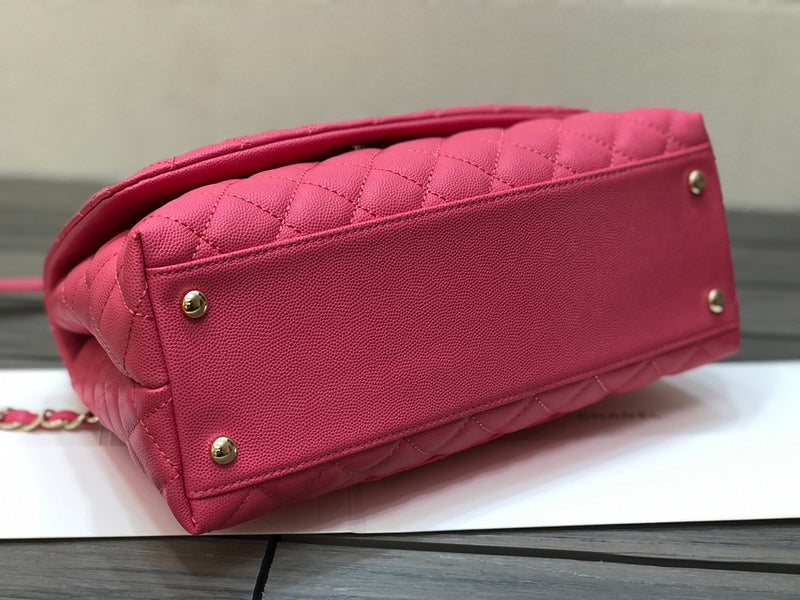  spacious purse view 3
