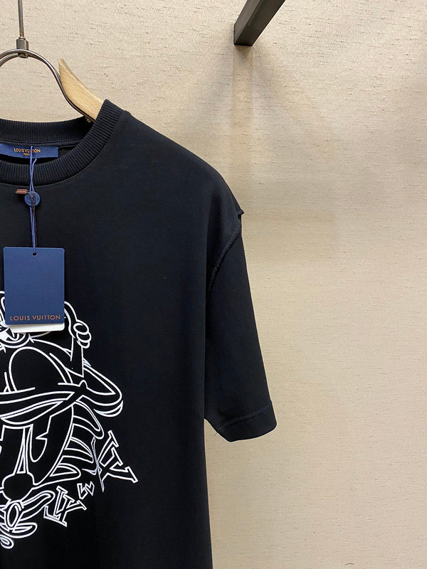 Full styled look of Louis Vuitton cotton t-shirt with signature branding