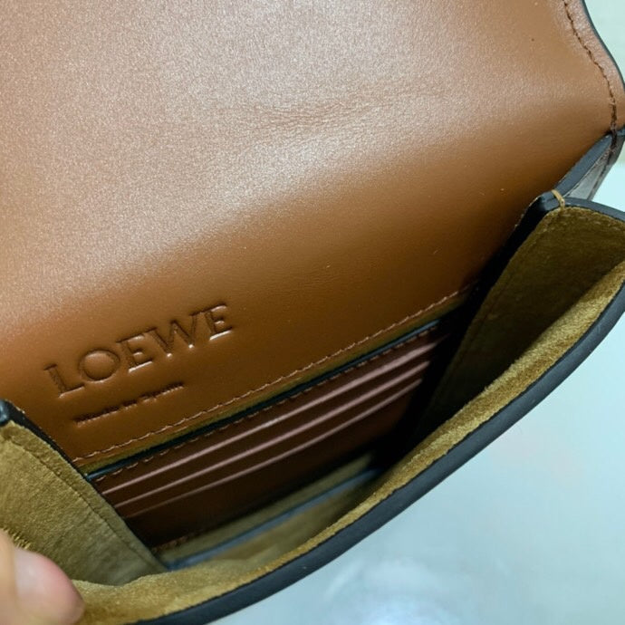 Ziva's Charm handbag – lifestyle view (13cm*3cm*18cm)