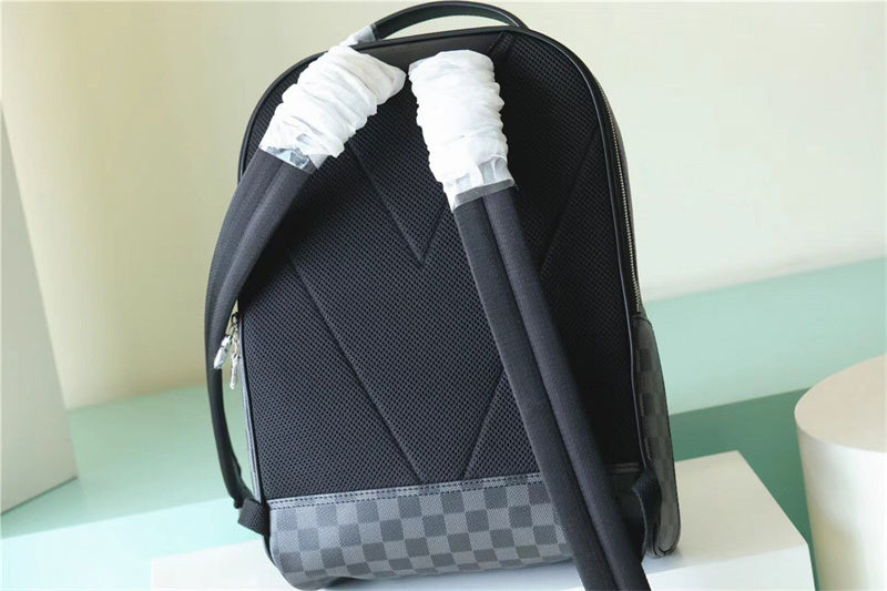  signature handbag detail view showing craftsmanship 8