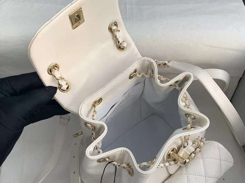 Zivas Charm Chic Craftsmanship Luxury Handbag (Signature Shape & Finish) – Interior View