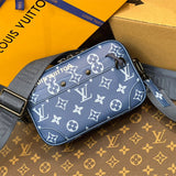  signature top-handle bag detail view showing craftsmanship
