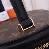  Elegant everyday bag front view 7