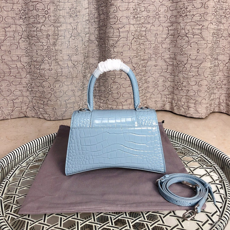 Interior view of polished classic women's handbag – women's luxury accessory