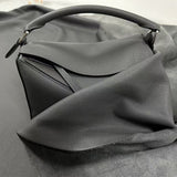 Ziva's Charm handbag – detail view (24cm*16.5cm*10.5cm)