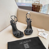 Givenchy shoes Style 122 - logo and branding close-up