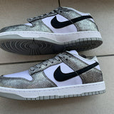 Nike Men's & Women's Designer Street Sneakers — Style 194 hardware detail