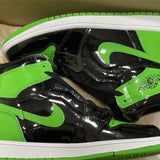Nike Men's & Women's Luxury Low-Top Trainers — Style 261 close-up view