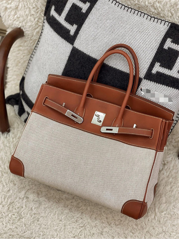Refined handbag styled for everyday wear