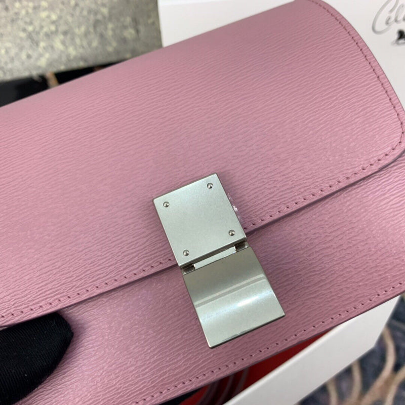 Handle and strap detail of structured polished women's handbag – women's luxury handbag