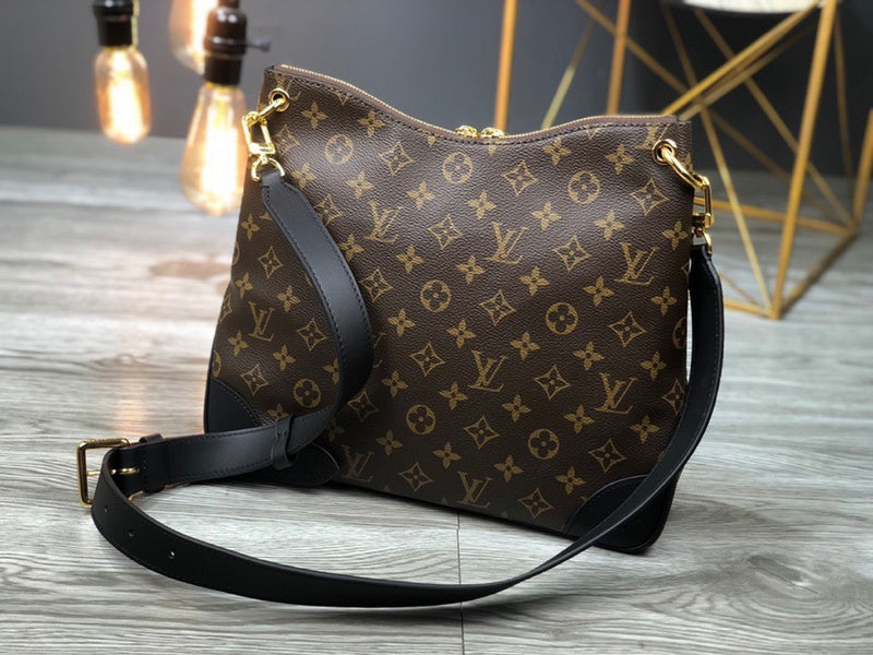 Close-up detail of classic sleek women's handbag – women's statement bag