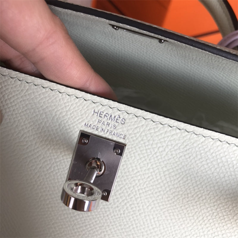  satchel interior and compartment view