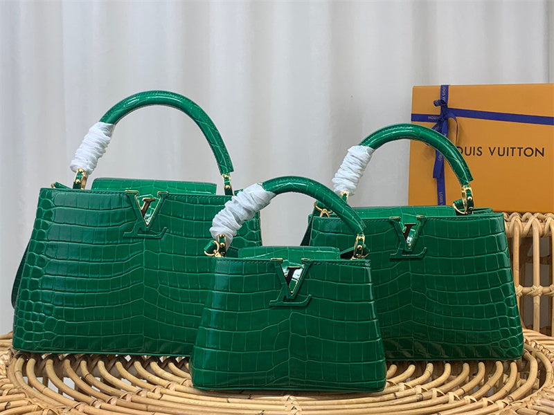  Chic handbag carried on shoulder