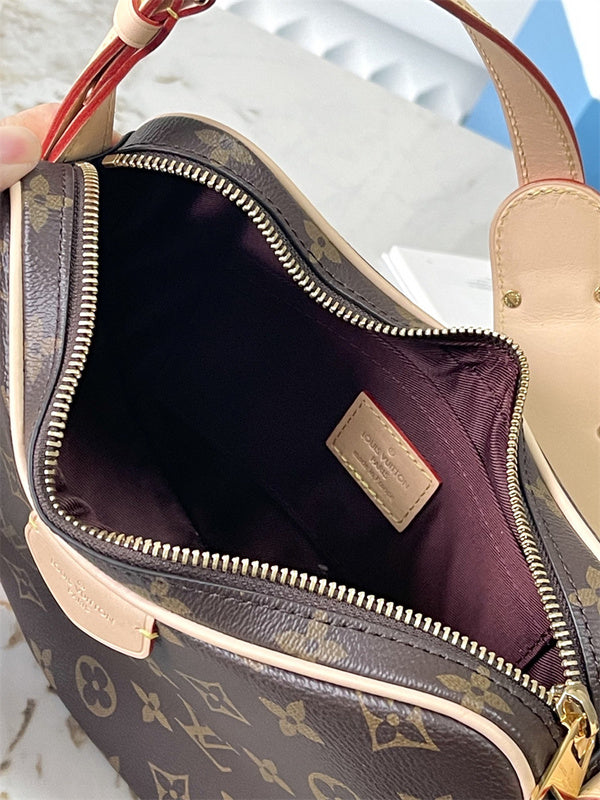  crossbody bag interior and compartment view 9