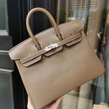  Streamlined everyday bag carried on shoulder