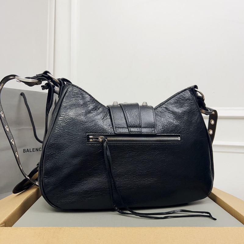 Zivas Charm Effortless Elegance Fashion Handbag (Timeless Wardrobe Addition) – Back View