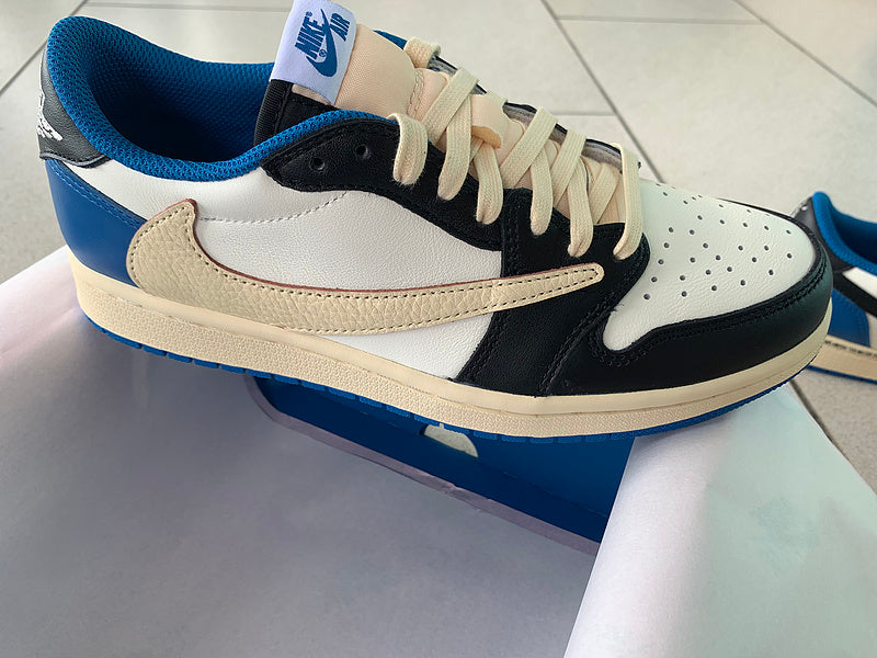 Nike bold contrast luxury sneakers view 18 streetwear statement look