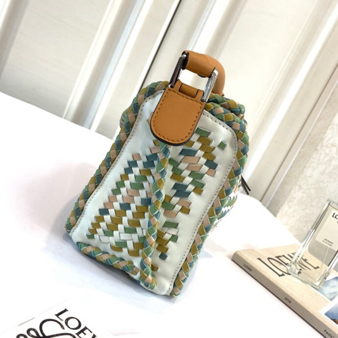 Ziva's Charm handbag – close-up view (24cm*16.5cm*10.5cm)