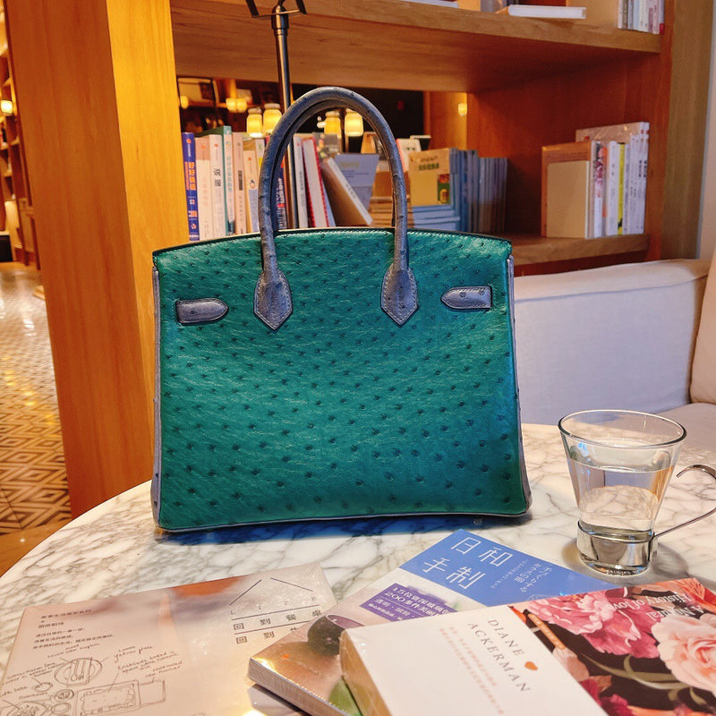 Interior view of streamlined premium bag