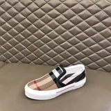 Burberry Burgundy Bow-Detail Flats - Heel Detail View