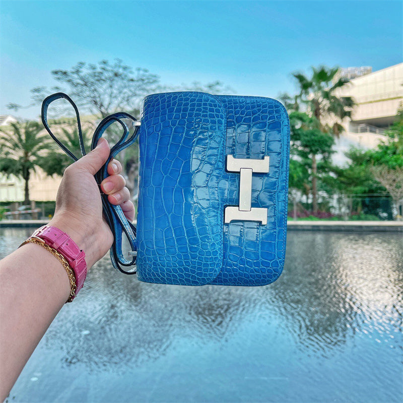  shopper bag interior and compartment view