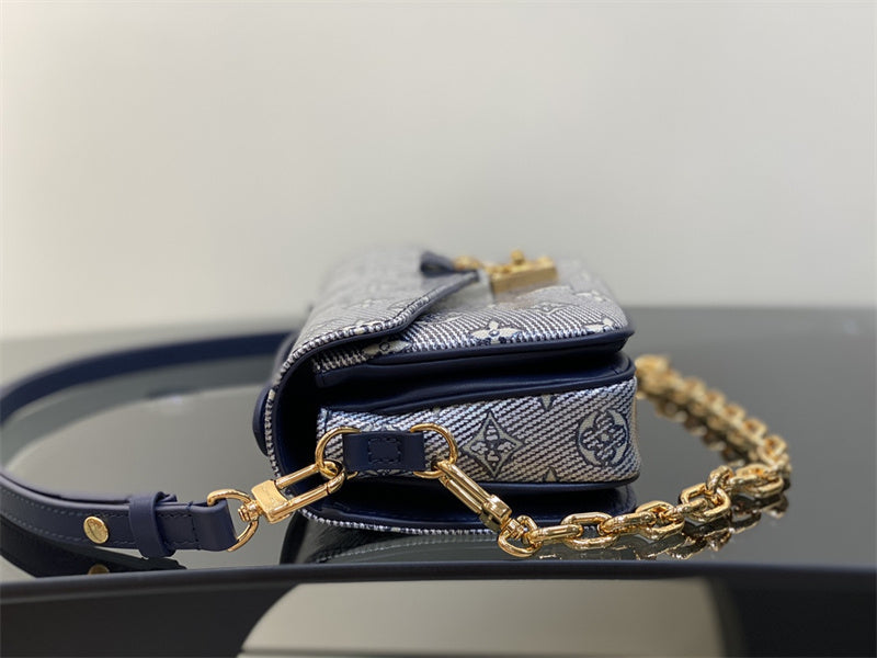  crossbody bag close-up of hardware and finish