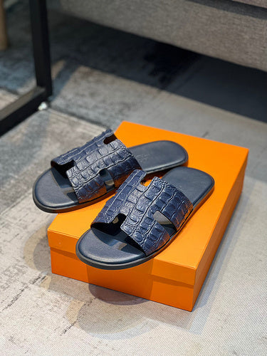 Hermès Grey Classic Ballet Flats - Full Silhouette View