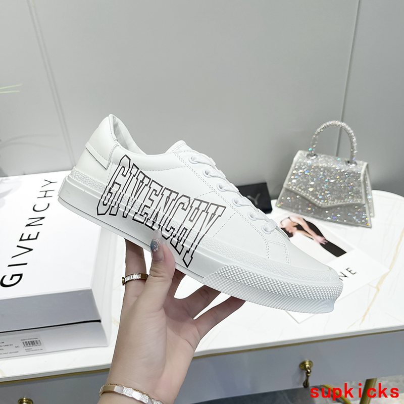 Givenchy shoes Style 104 - back heel detail