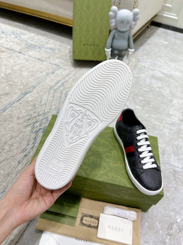 Side profile of Gucci clean off-white sneakers premium leather build