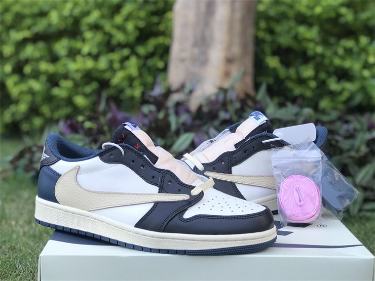 Nike crisp white luxury sneakers view 9 heritage-inspired look