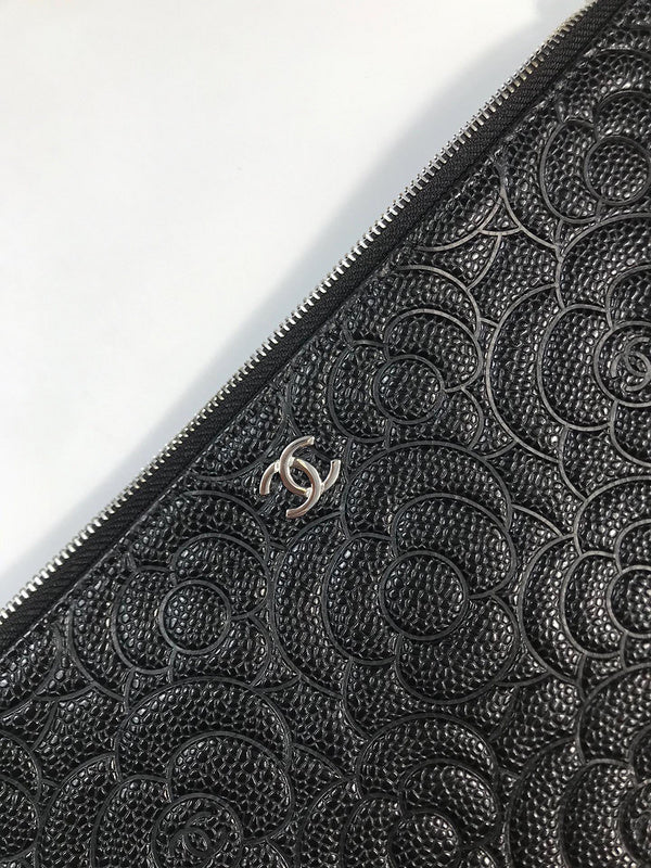 Zivas Charm Contemporary Flair Everyday Handbag (Contemporary Shape Language) – Interior View