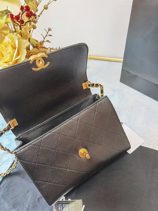 mid purse view 9