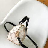  shopper bag interior and compartment view