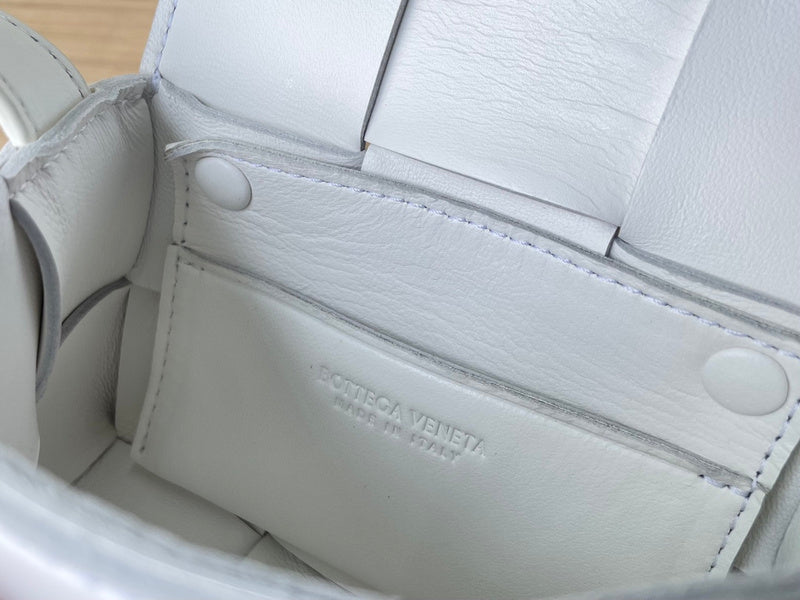 Sleek Faux Leather Handbag - Statement Silhouette | Women's Statement Accessory #1665 - hardware and detail close-up (image 5) of designer-inspired handbag