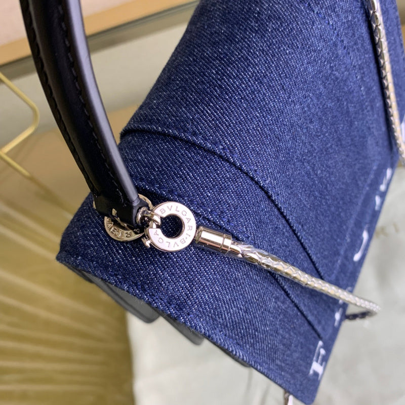 Classic Premium PU Leather Handbag - Refined Silhouette | Women's Luxury Handbag #1715 - texture close-up (image 9) of designer-inspired handbag